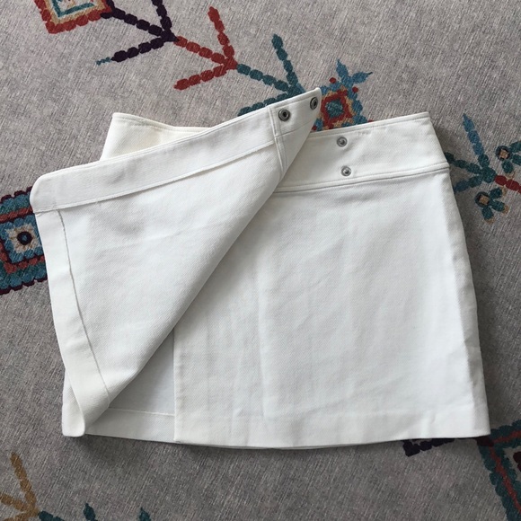 Theory White Wrap skirt - Picture 8 of 11